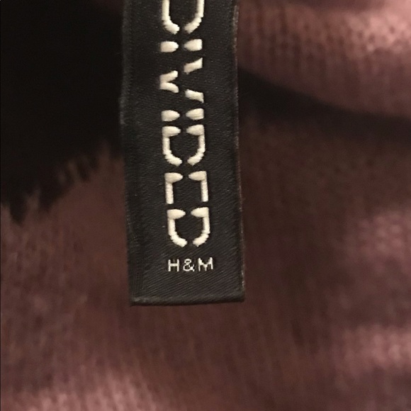 H&M bagggy Stripped Black and Purple Sweater | skater style - Picture 3 of 3